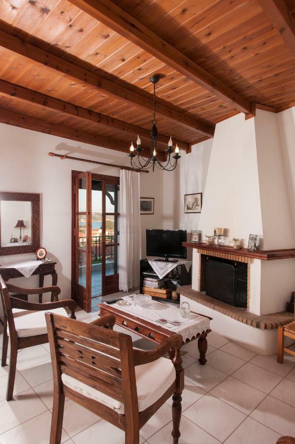 The House Of "Angelina", Magnificent View Of The Sea Apartment Метони Екстериор снимка